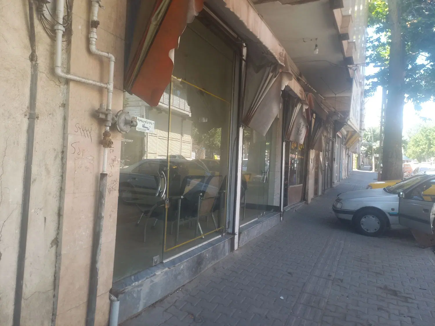 اجاره مغازه در بر خیابان بهشتی(آغ زمین)