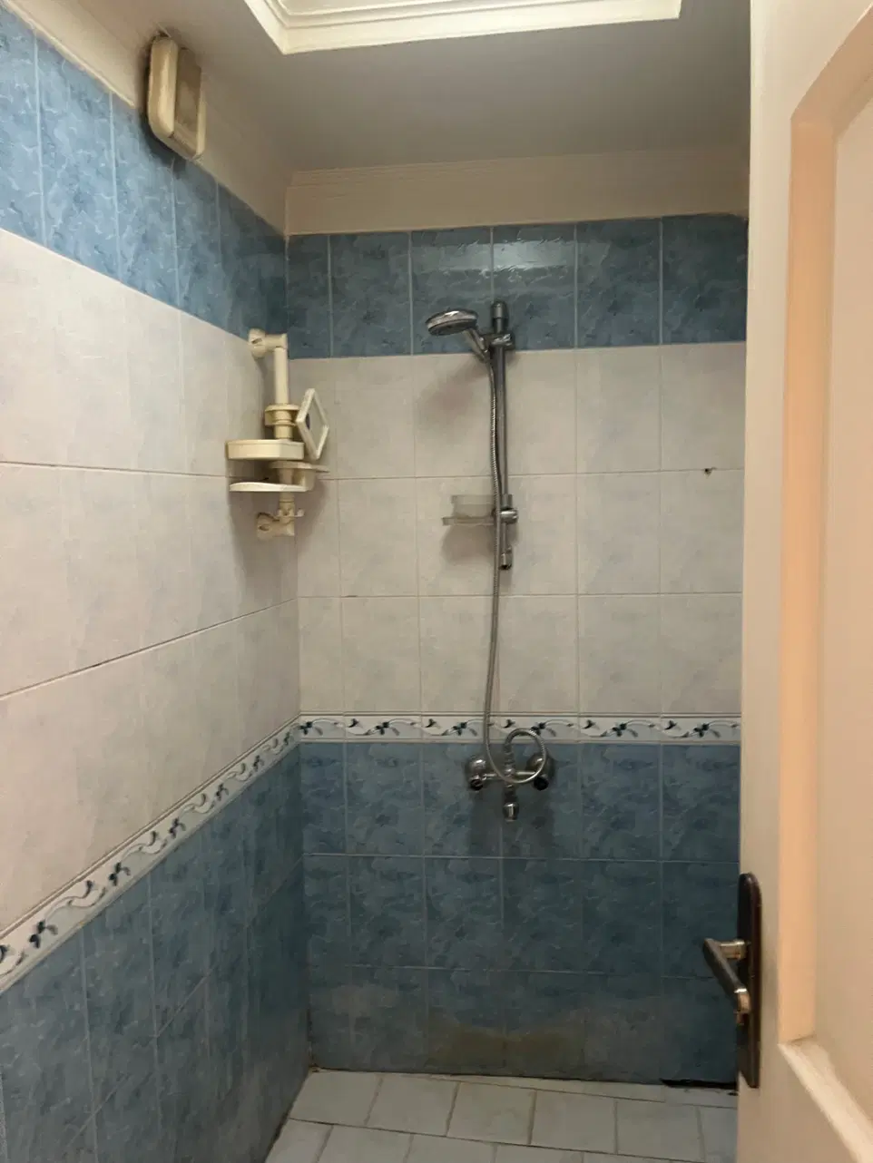 پالیزی ابن یمین ۵۶متردو خوابه پارکینگ اجاره مجرد
