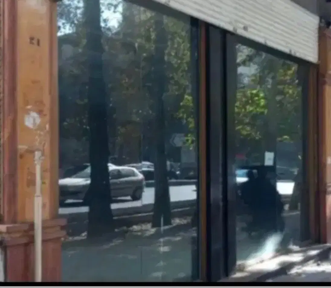 فروش ۱۵۰ متر مغازه در ۱۶ متری امیری