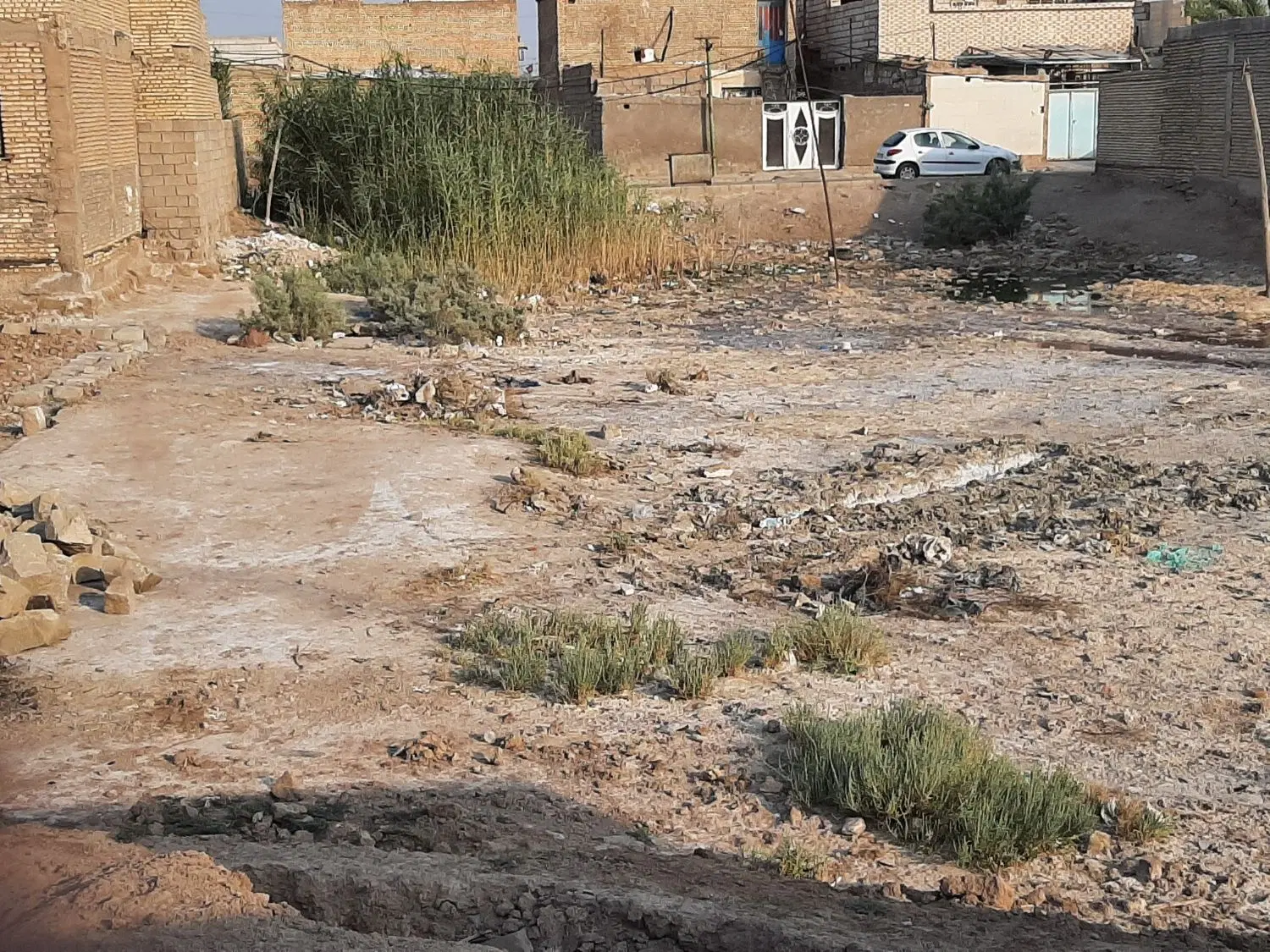 زمین ۲۰۰ متری برای فروش