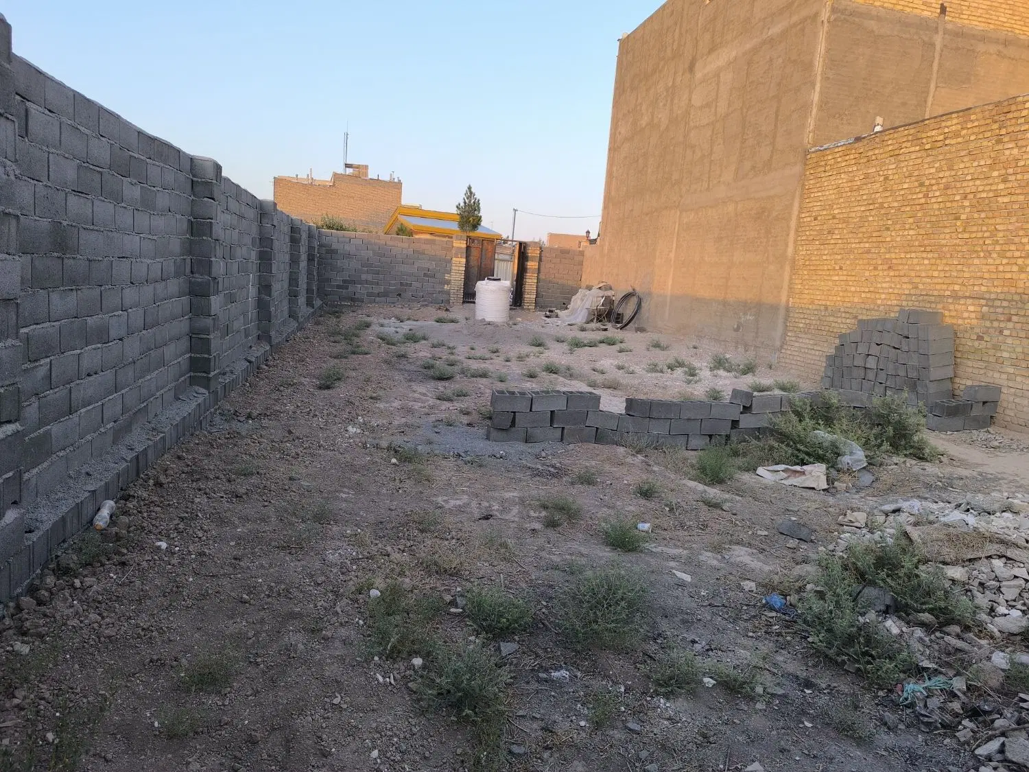 فروش چهار دیواری واقع در بافت روستا