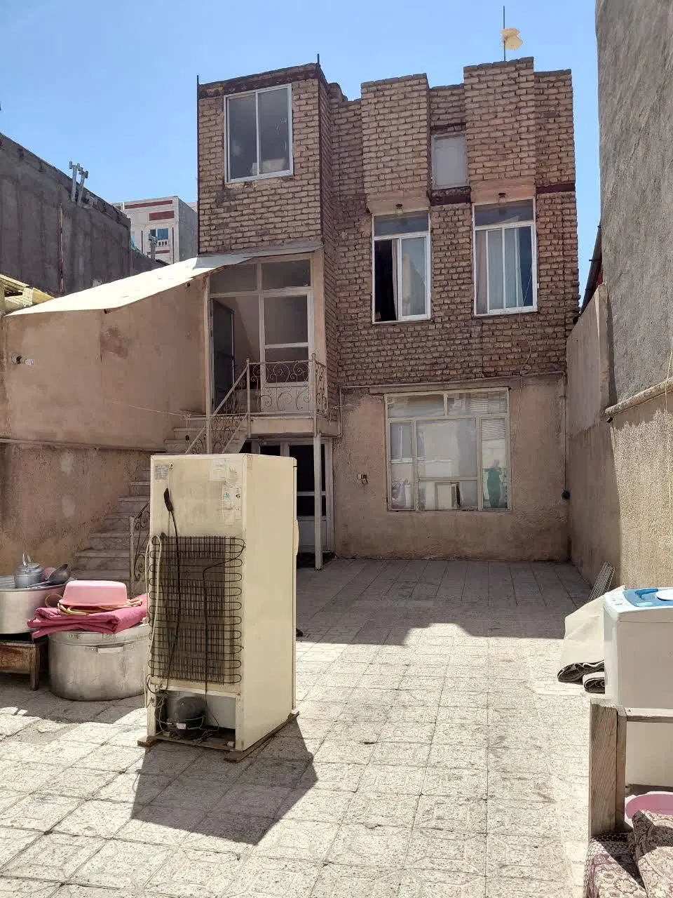 منزل ویلایی واقع در بلوار طبرسی جنوبی