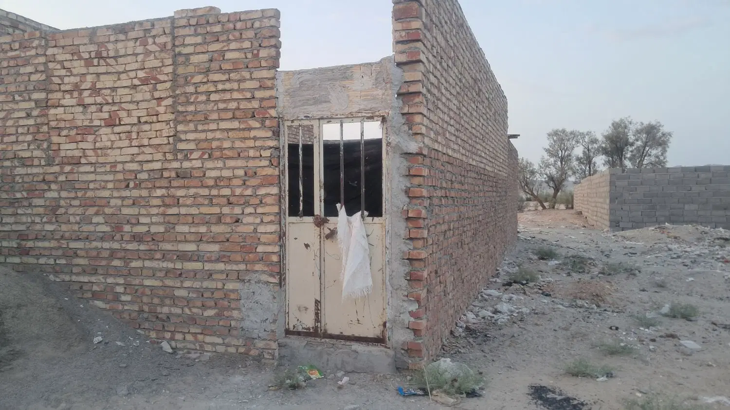 زمین به فروش میرسد