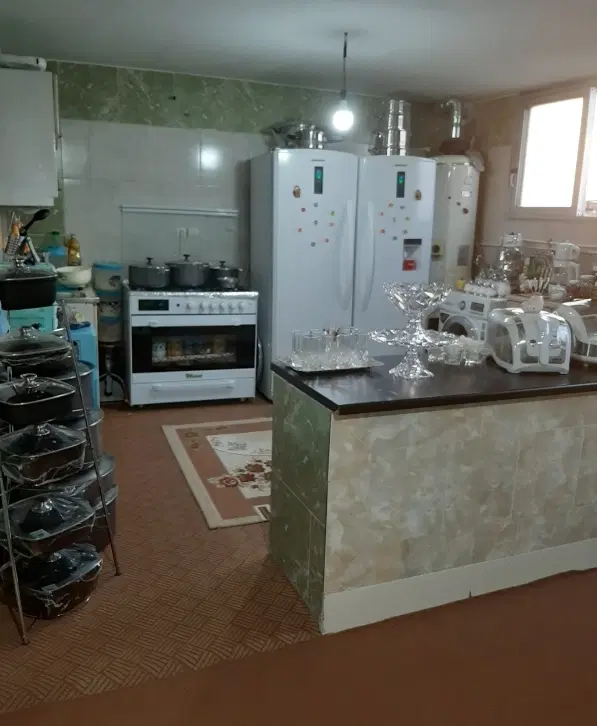 منزل مسکونی دوطبقه،راه مشترک