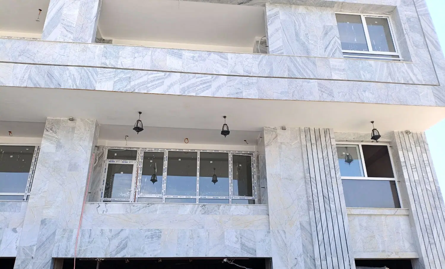 آپارتمان ۱۵۰ متری و ۲۰۰ متری