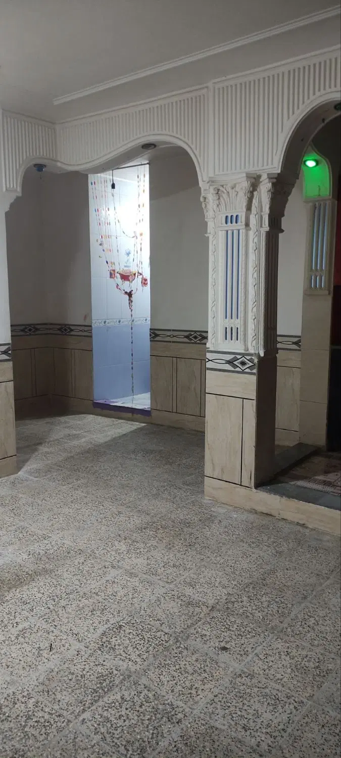 یک باب منزل در بهترین نقطه شهر روبروی استادیوم