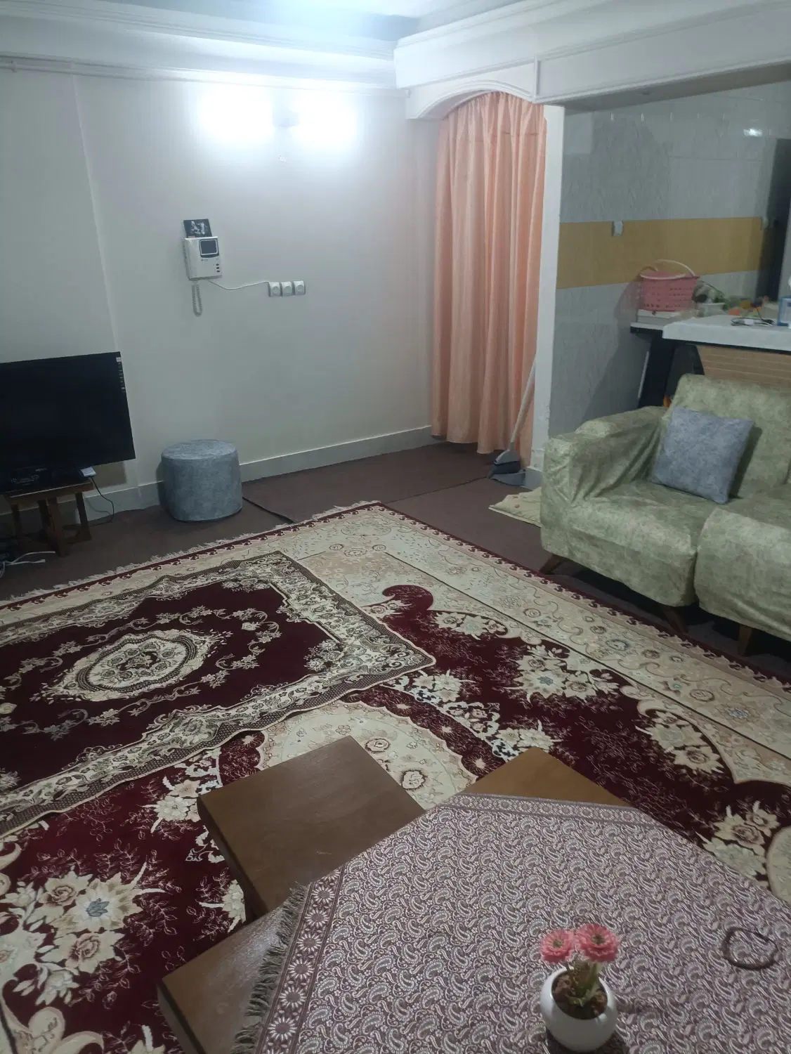 فروش آپارتمان 95متری قلب مرکز شهر