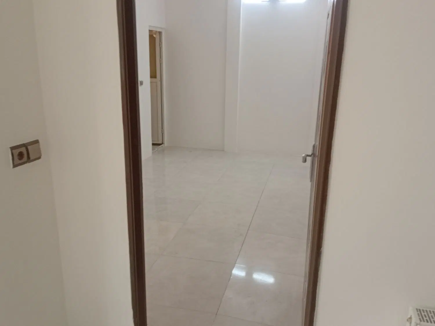 طبقه همکف120متر با پارکینگ اختصاصی