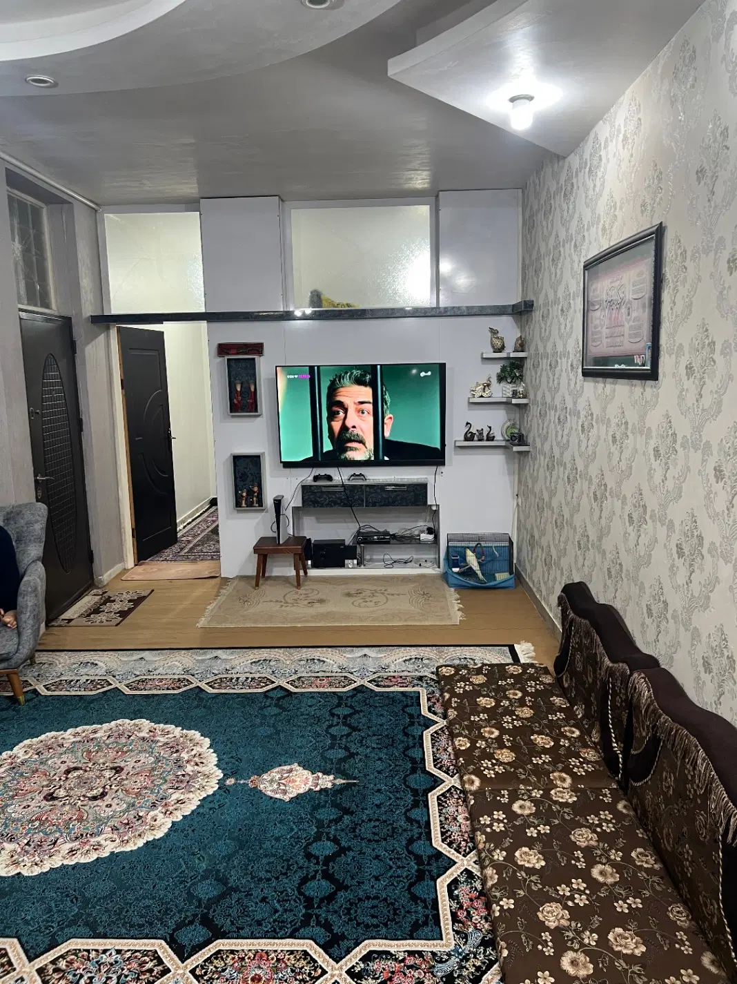 فروش واحد لاله
