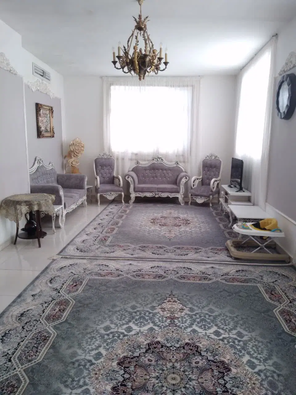 رهن واجاره واحد صد متری موقعیت عالی
