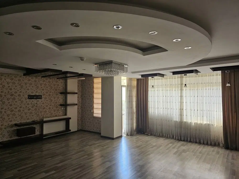 فروش آپارتمان در خیابان گلخانه