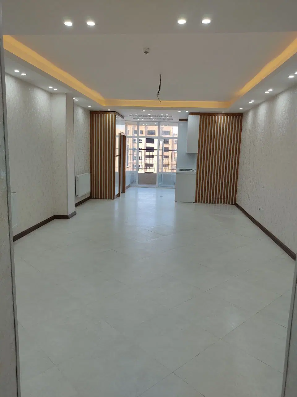 آپارتمان ۹۷ متری سرعین میدان قارتال