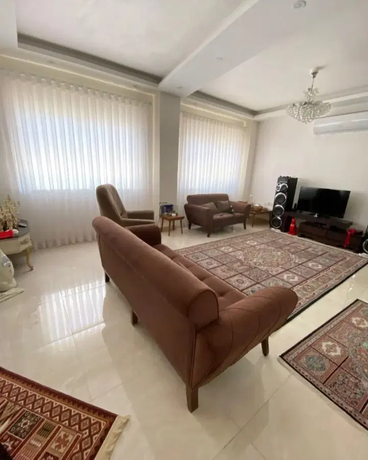 لاکانی _۱۱۵متری_سنددار_پارکینگ اختصاصی