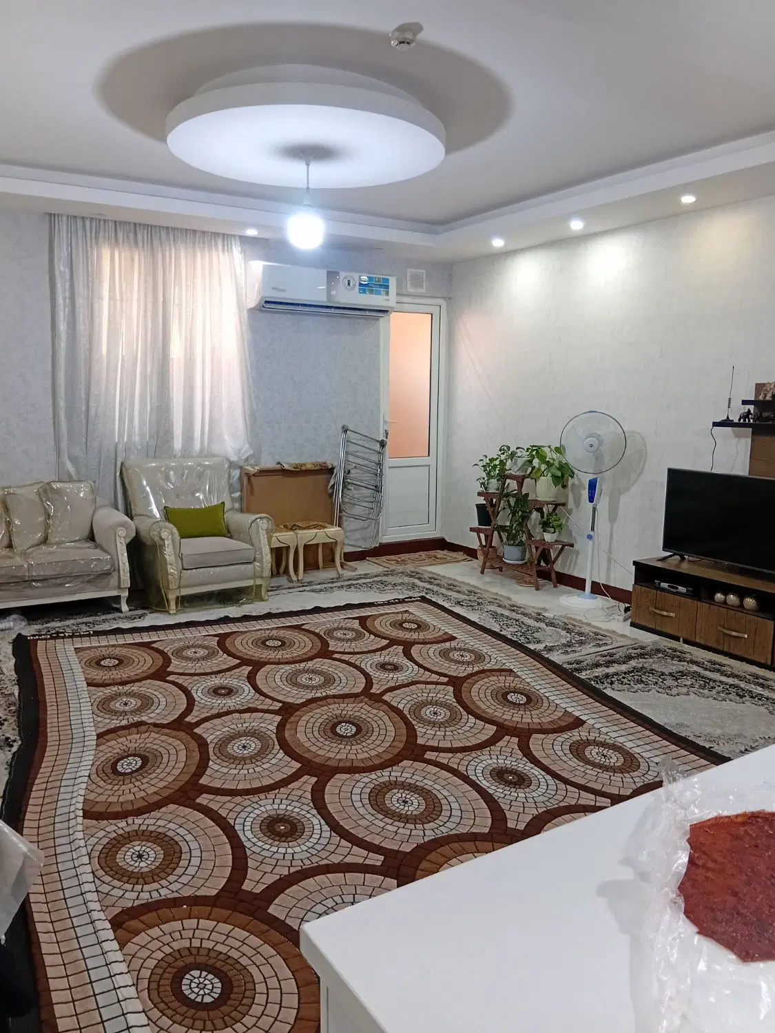 اپارتمان دوخوابه 107 متری فول امکانات