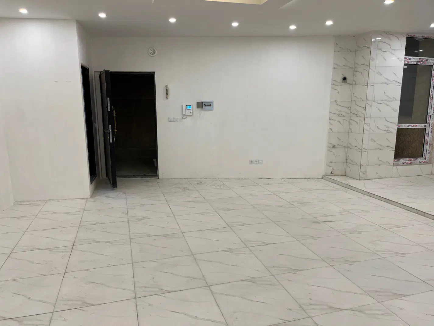 ساختمان مسکونی