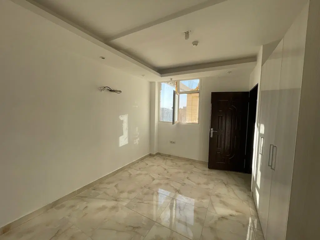 معاوضه آپارتمان ۸۰ متری با پاجرو ۴ در