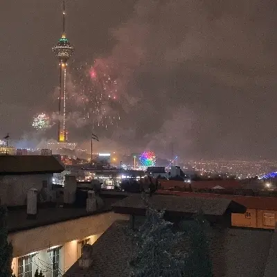 هم خانه خانم