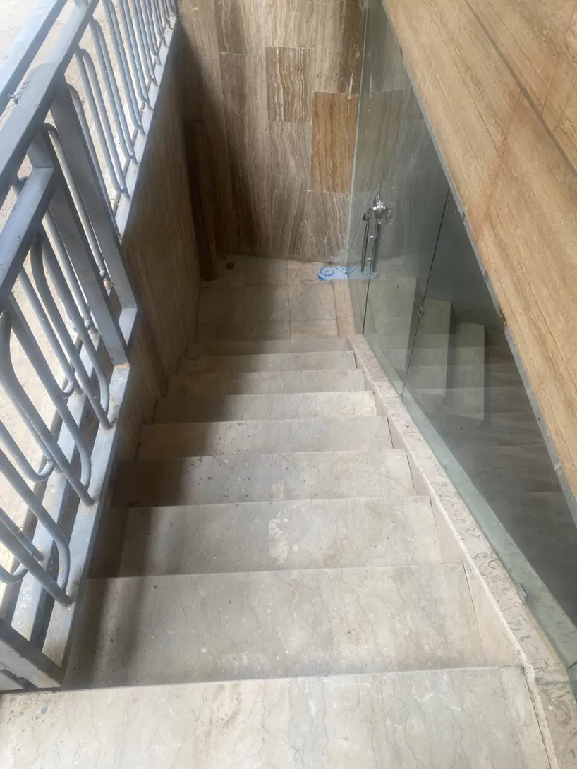 مغازه (زیر زمین)در شهر ابریشم