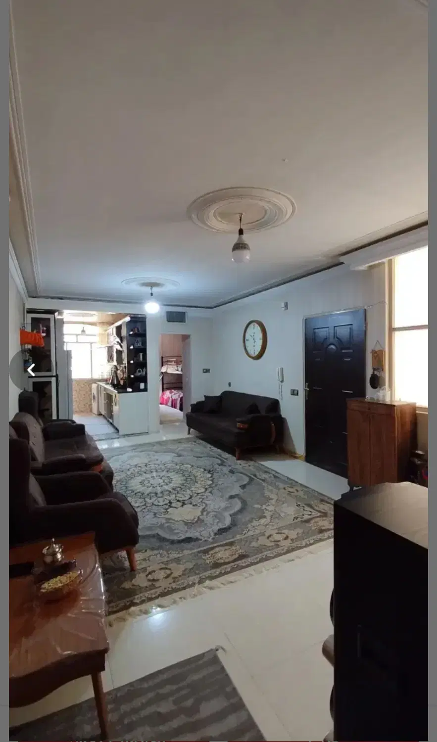 ۶۳ متر ۲ خواب پارکینگ مشاع ۱۰۰ ۹واحدی ۳غربی
