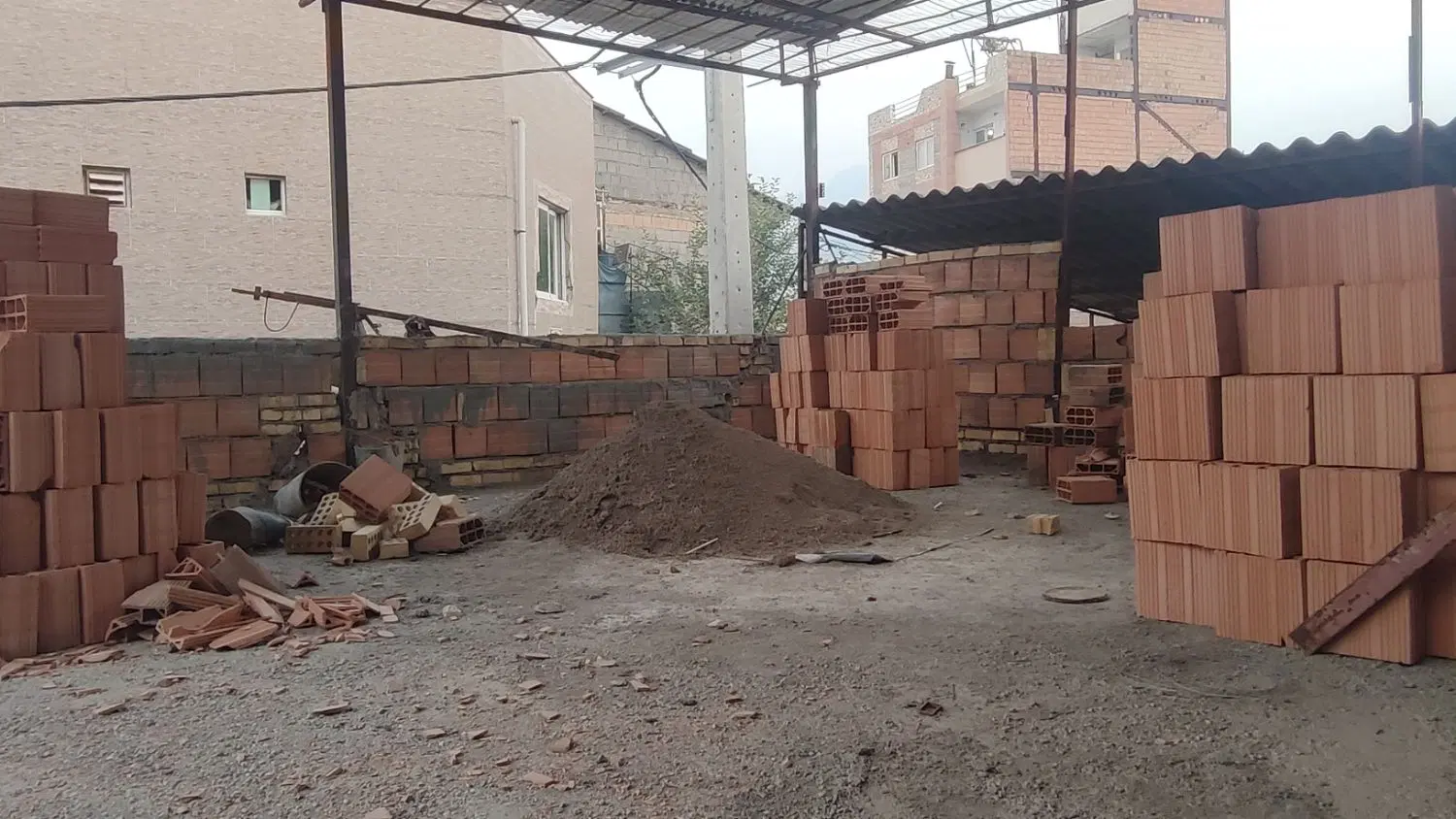 ملک تجاری مسکونی مغازه و خانه