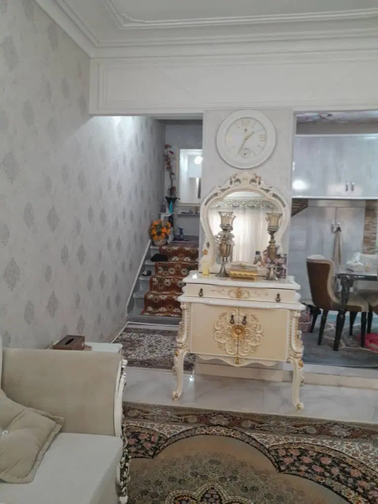 خانه‌ی ویلایی