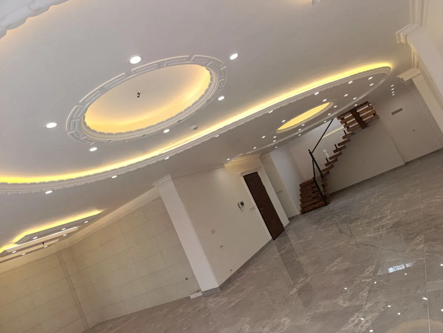آپارتمان دوبلکس پنت هاوس ۴۲۵متری