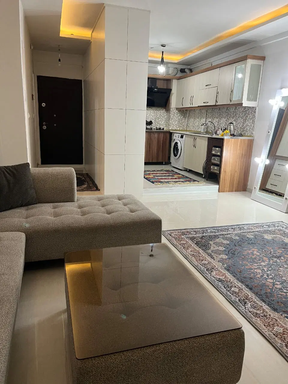 آپارتمان ۲ خوابه