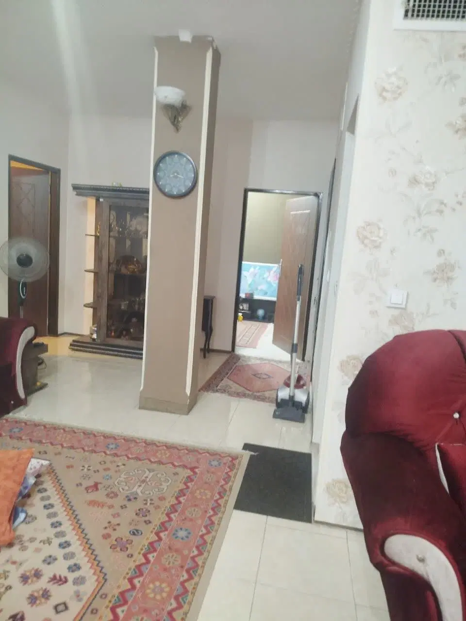 میدان مدرسی روبروی مجتمع نظام مهندسی