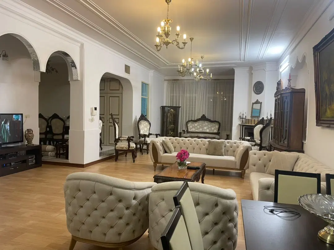 فروش خانه ۳ طبقه میدان مسکن و شهرسازی