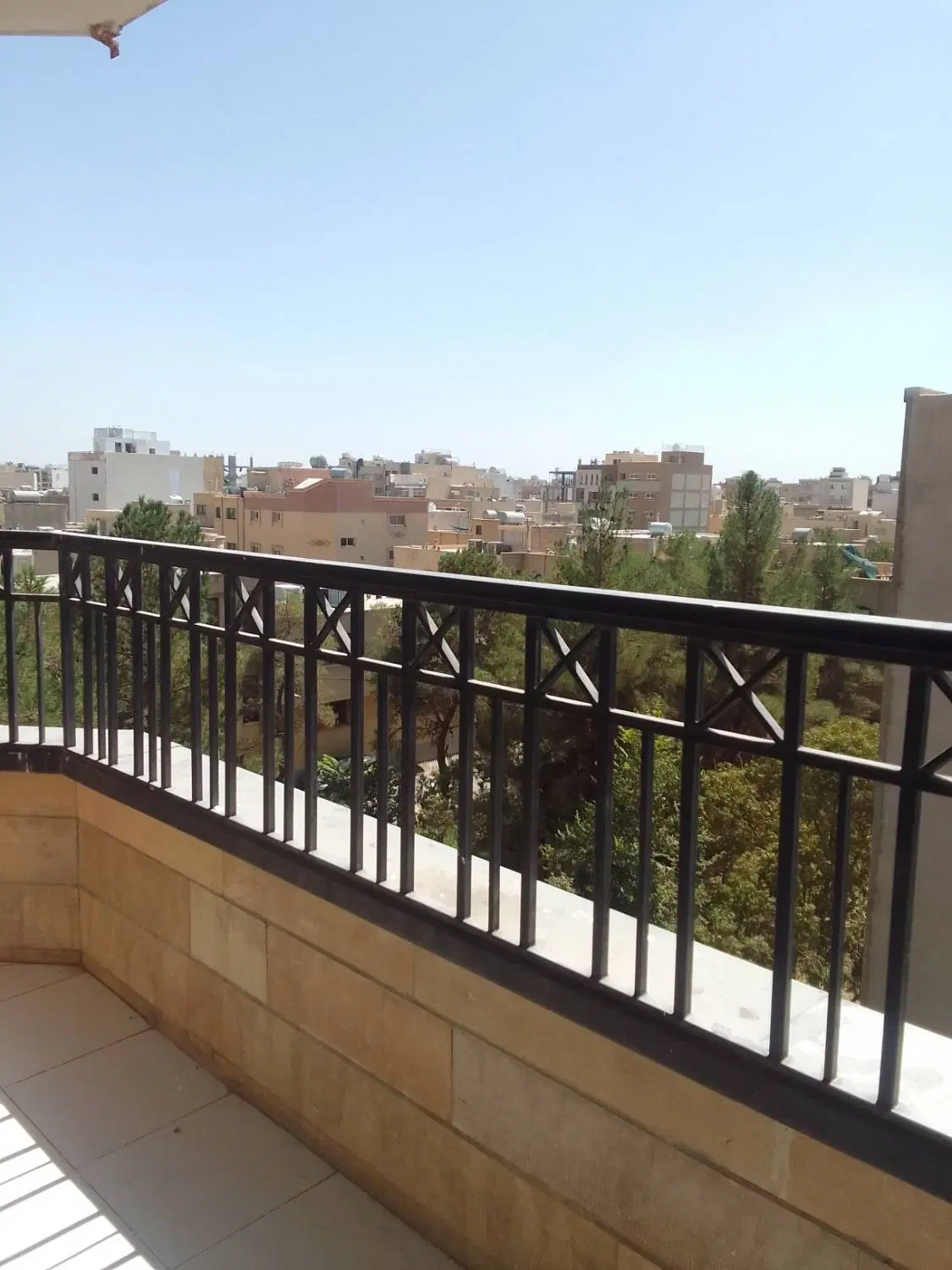 اجاره 101 متر دو خواب مخابرات.لاله، فول طبق4.تخلیه
