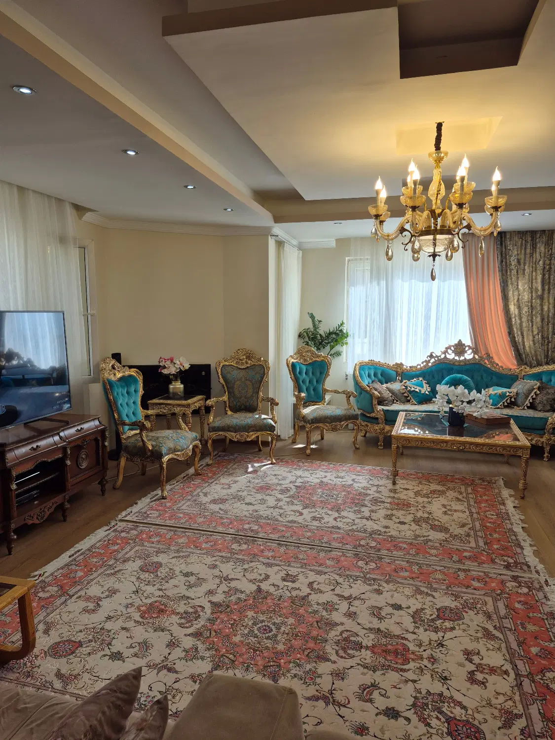 آپارتمان ۱۲۳ متری
