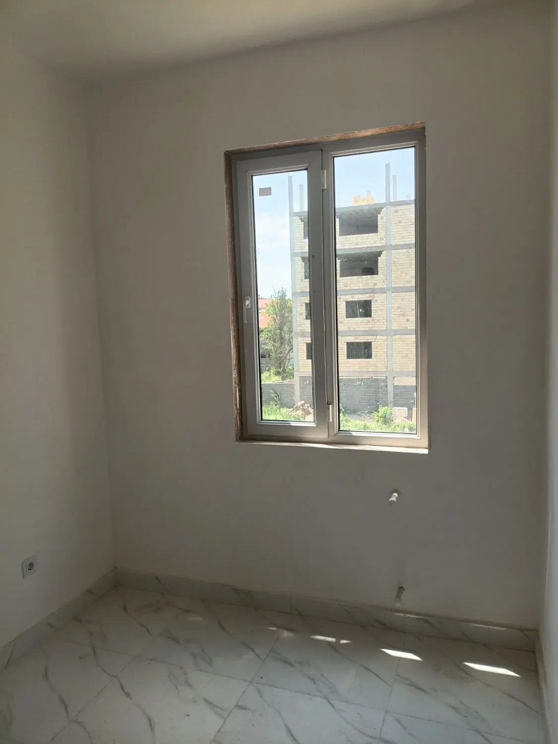 آپارتمان صفر کلید نخورده