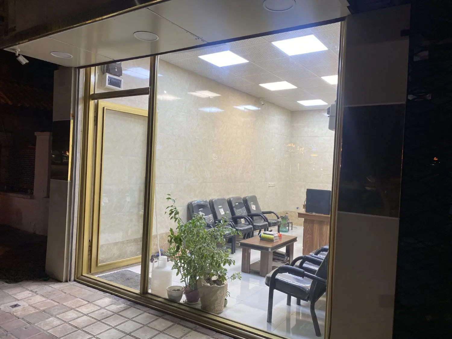 یک باب مغازه