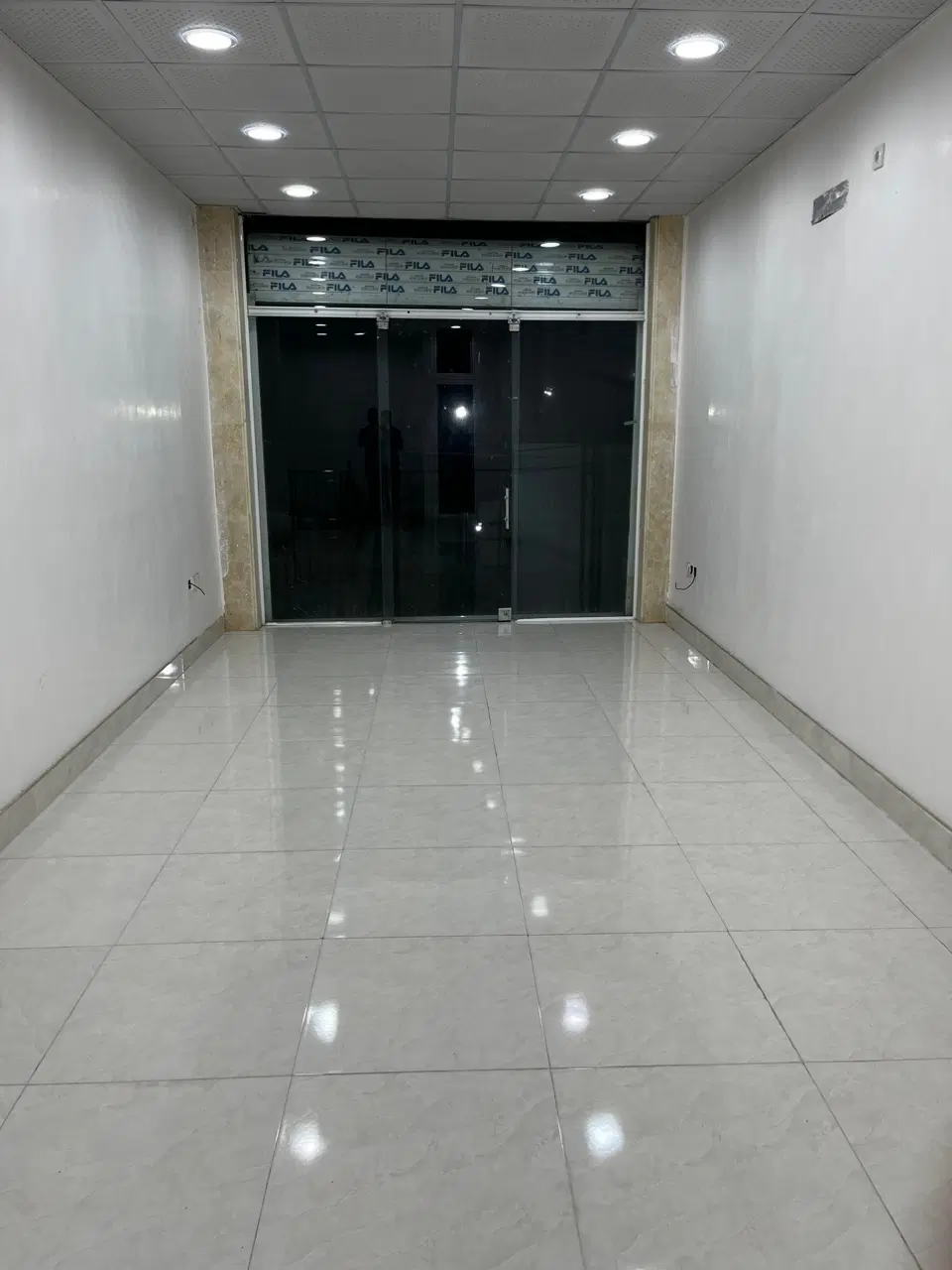 فروش یک باب مغازه تجاری