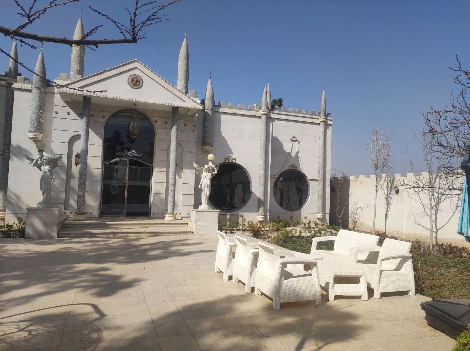 باغ ویلا حصار سرخ شاندیز