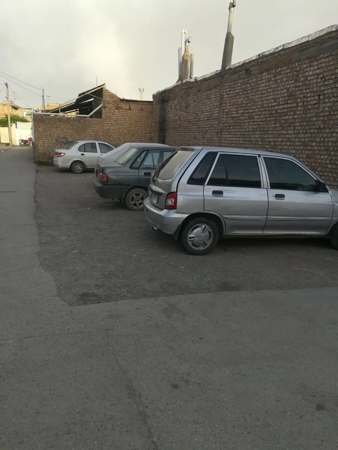 زمین بلوار جمهوری جمهوری 3ممیز،9دونبش حاشیه