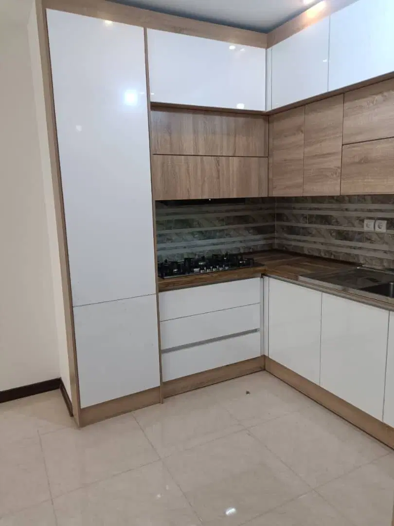 آپارتمان ۱۰۰ متری ایران زمین