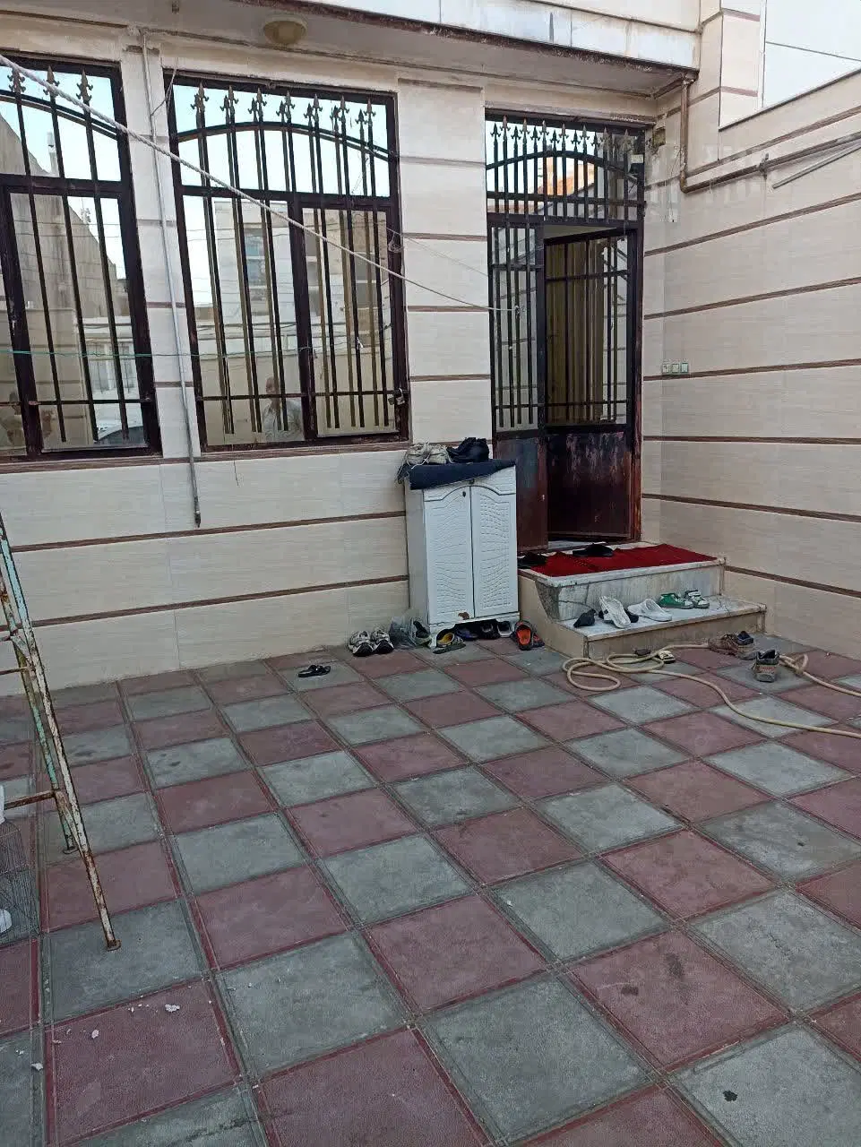 خانه اجاره ای زیربنا ۱۰۰متر