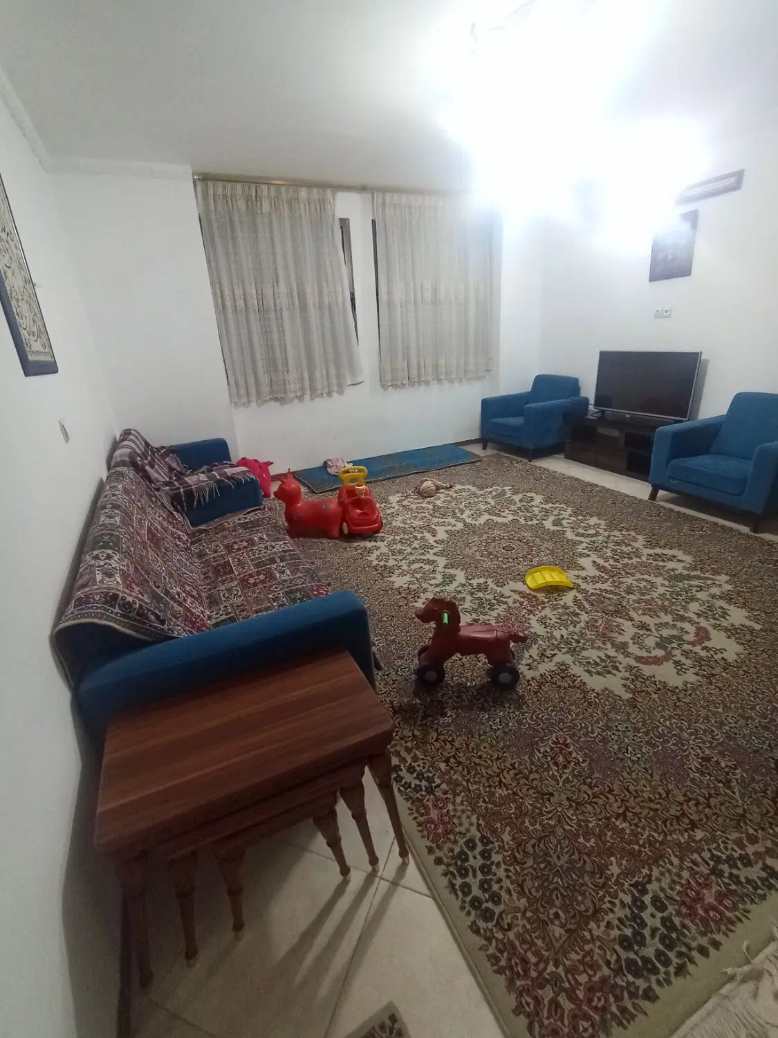 فروش واحد ۸۵ متری اکباتان تمیز