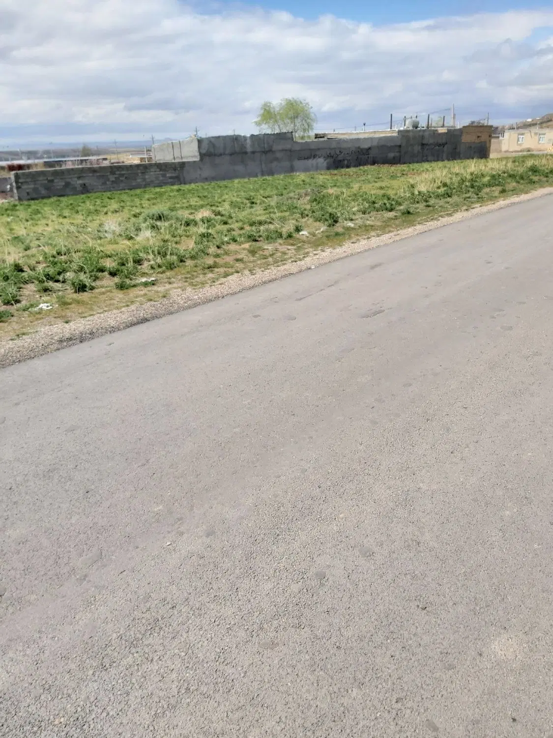۱۰۰۰متر زمین مسکونی تجاری سه راه پنبه زبان