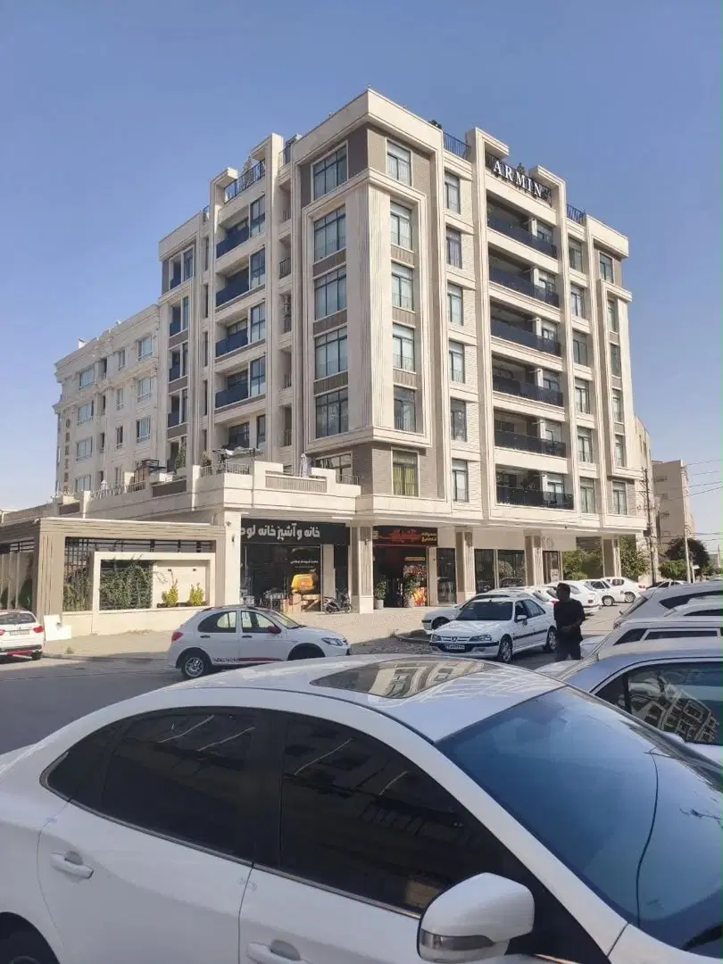 ۱۳۰ متری منحصر به فرد