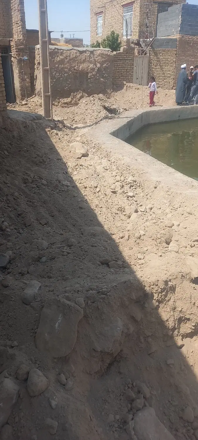 ساختمان دوطبقه