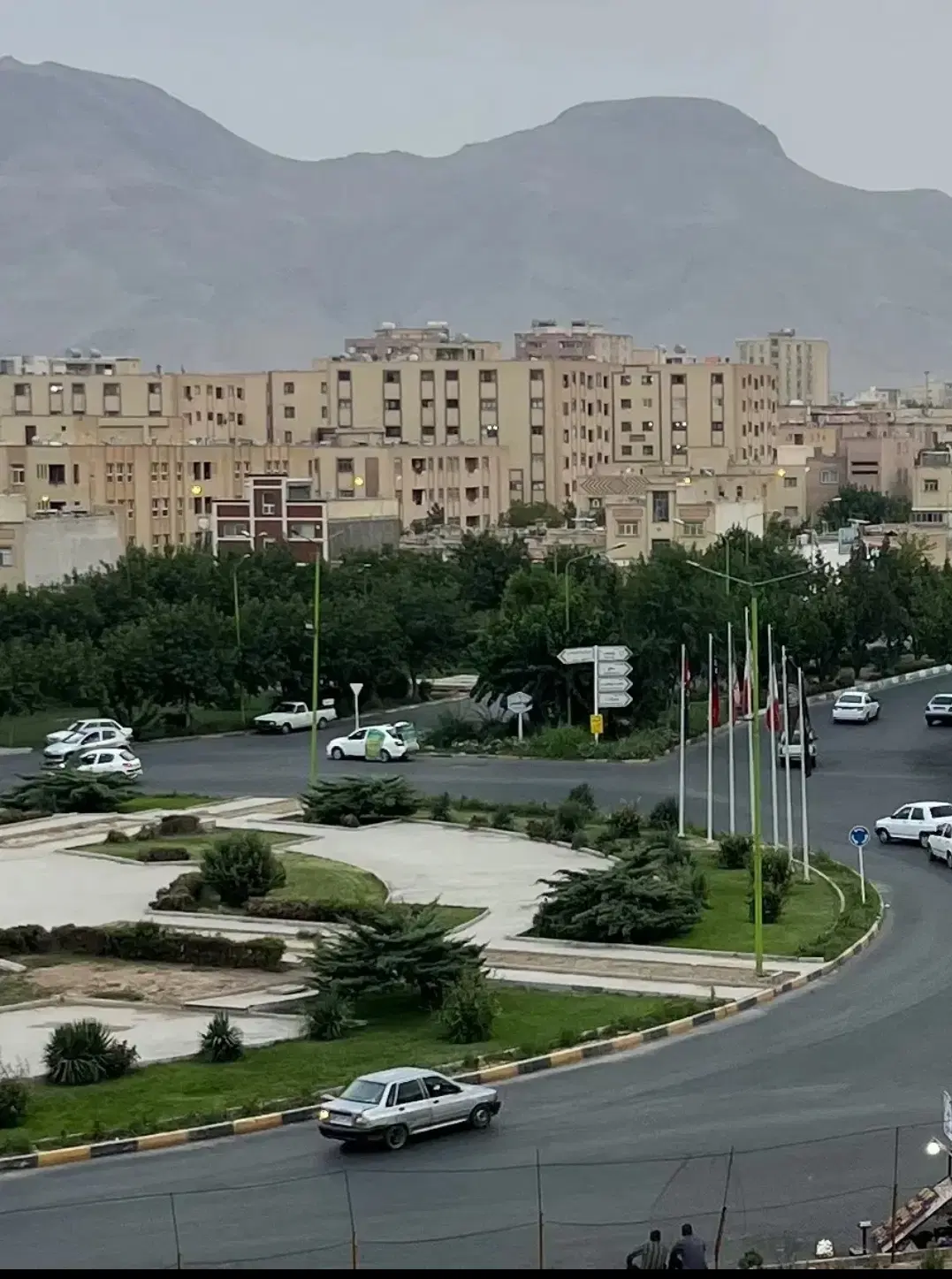 فروش آپارتمان واحد کنار سالن بزرگ در محله F1