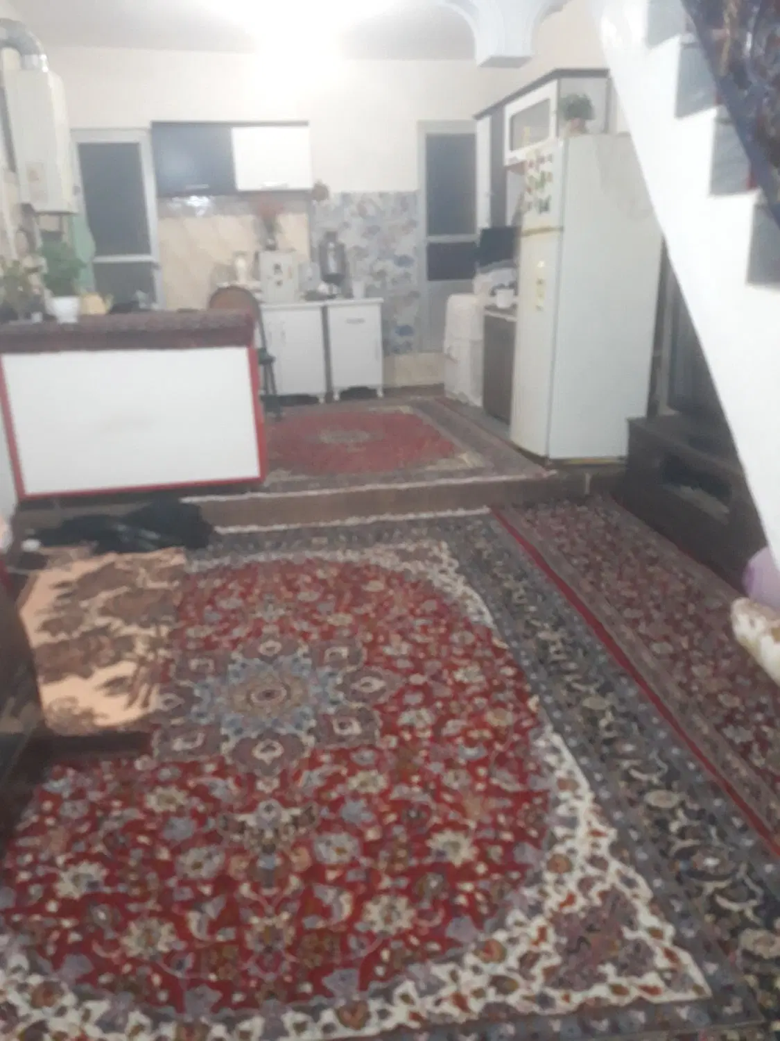 منزل دوطبقه حیاط دار