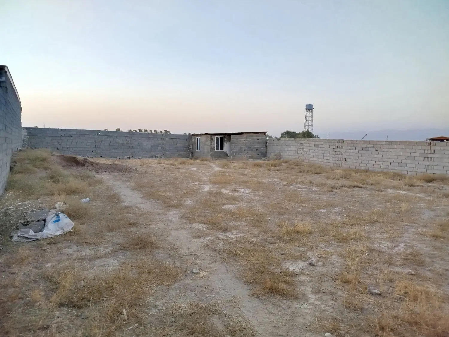 ۶۰۰متر چهاردیواری کرج چهارباغ سلطان آباد