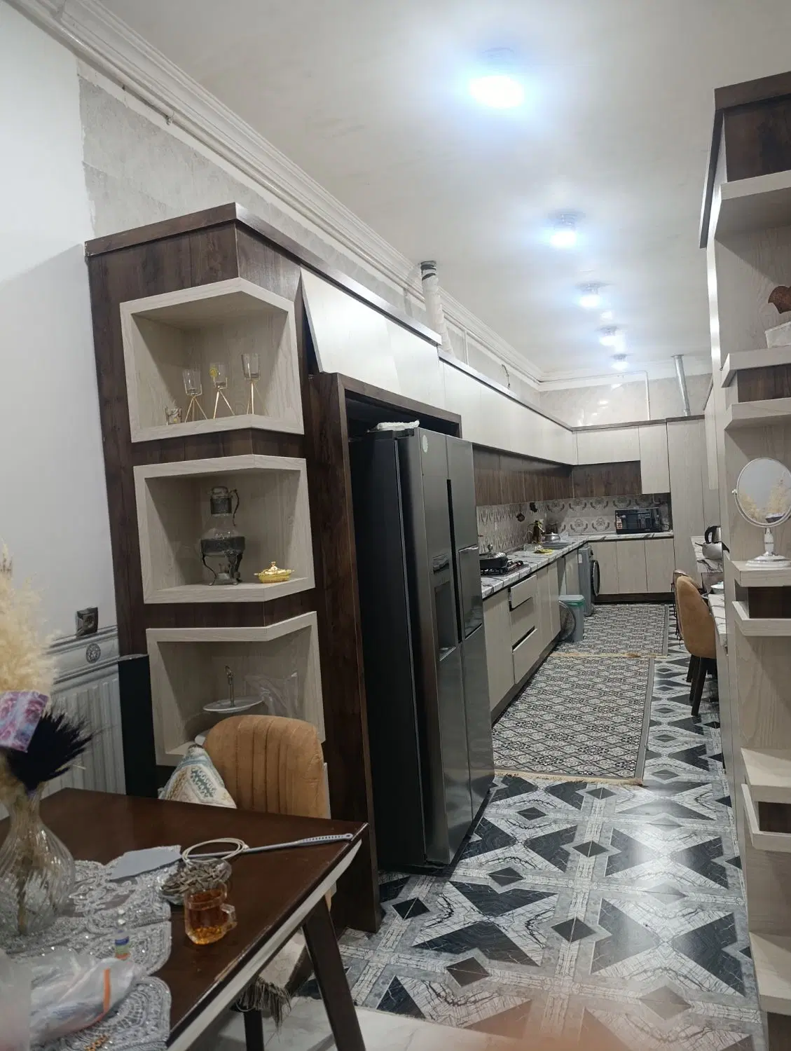 مبارکه منزل دوطبقه به همراه مغازه امتیازیات مجزا