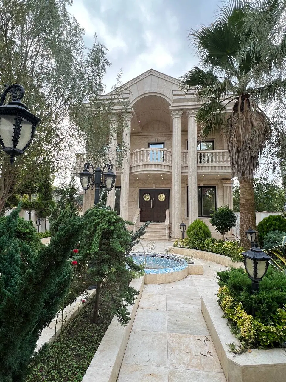 کاخ سنگی 500 متری