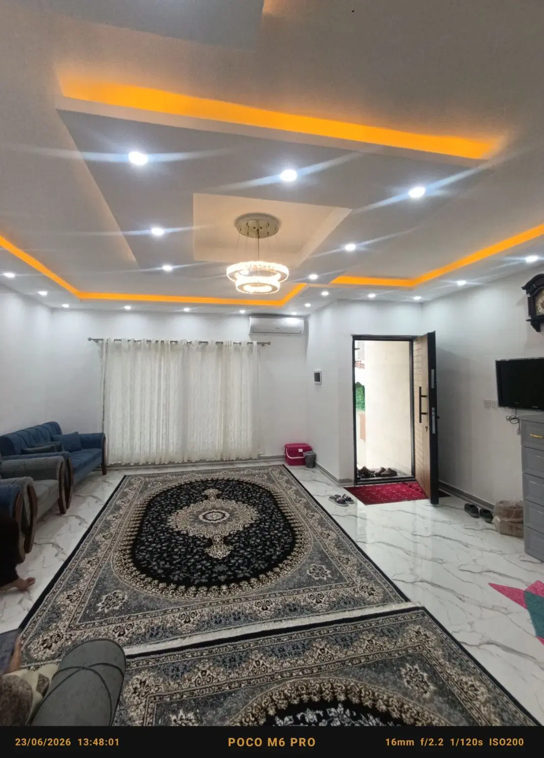 رهن و اجاره ویلاداخل شهر.کل مساحت150زیربنا90متر
