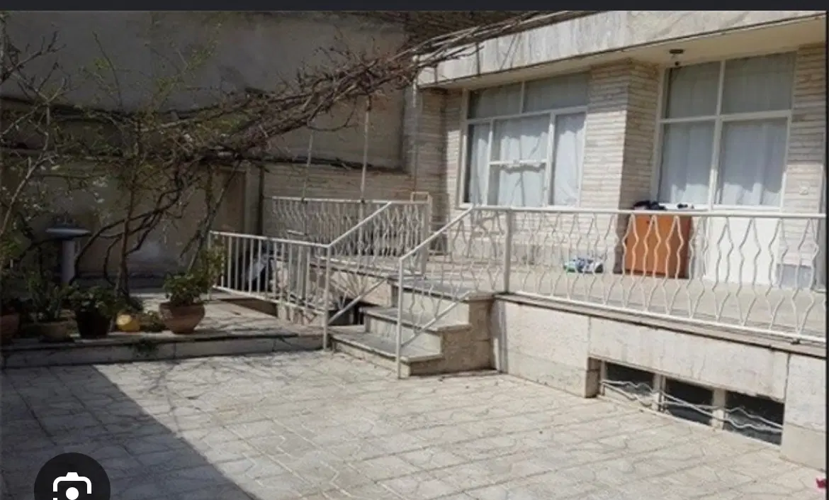 اجاره خانه دویست متری برای انباری