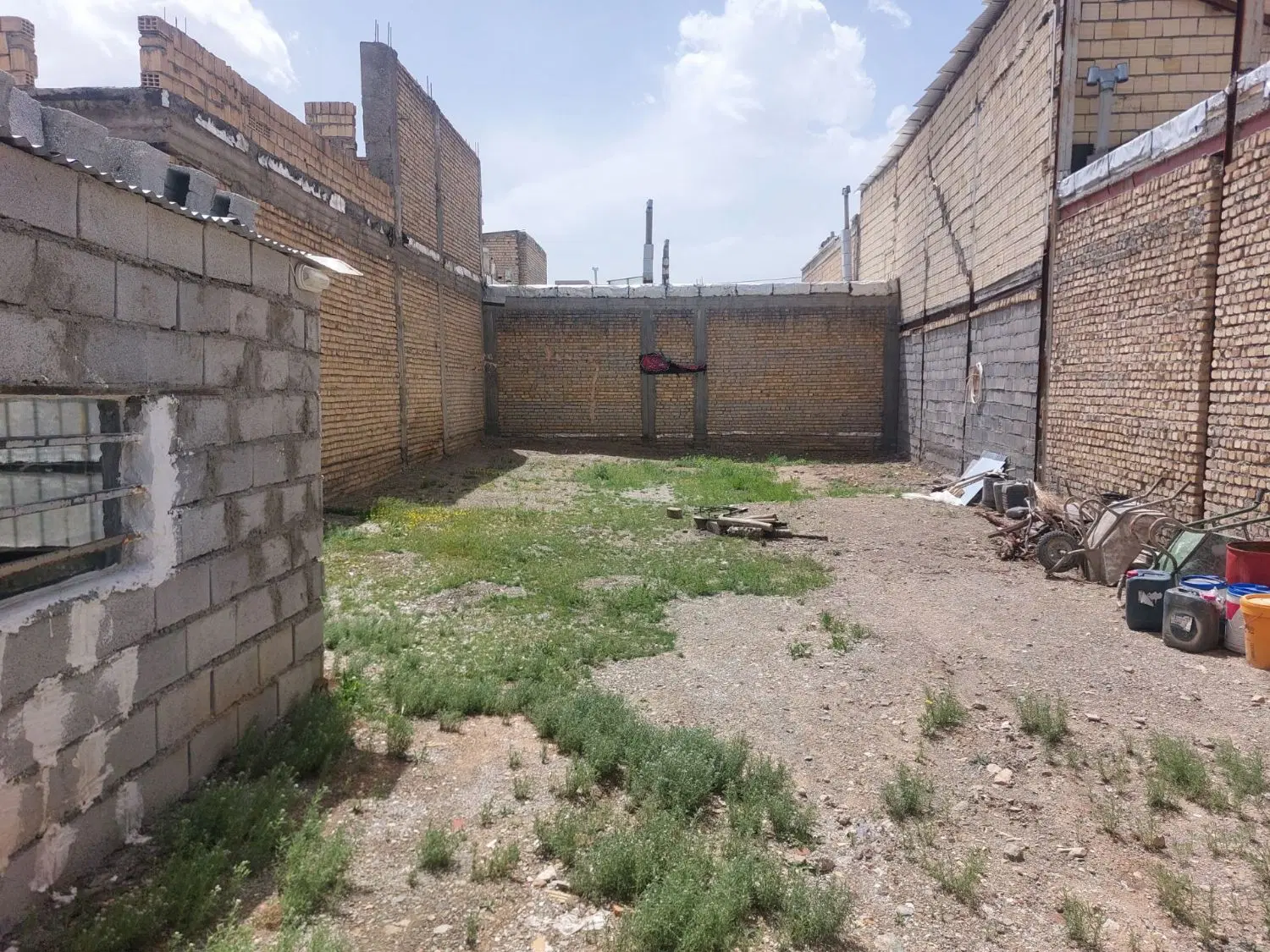 فروش زمین مسکونی در کوهانی چهار دیواری